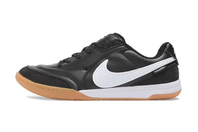 Nike Tiempo Black White Leather Upper Low-Top Indoor Soccer Shoes 7