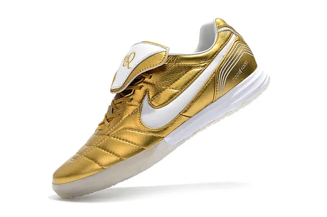 Nike Tiempo Legend Branco Dourado Couro Quiltado Superior Swoosh Metálico Sapatos de Futebol Indoor 4