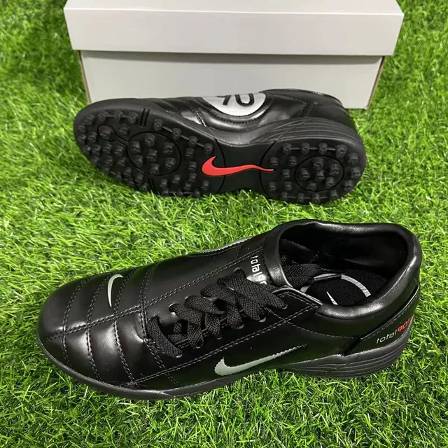 Nike Total 90 III Negro Plata Rojo Césped Zapatos de Fútbol 9