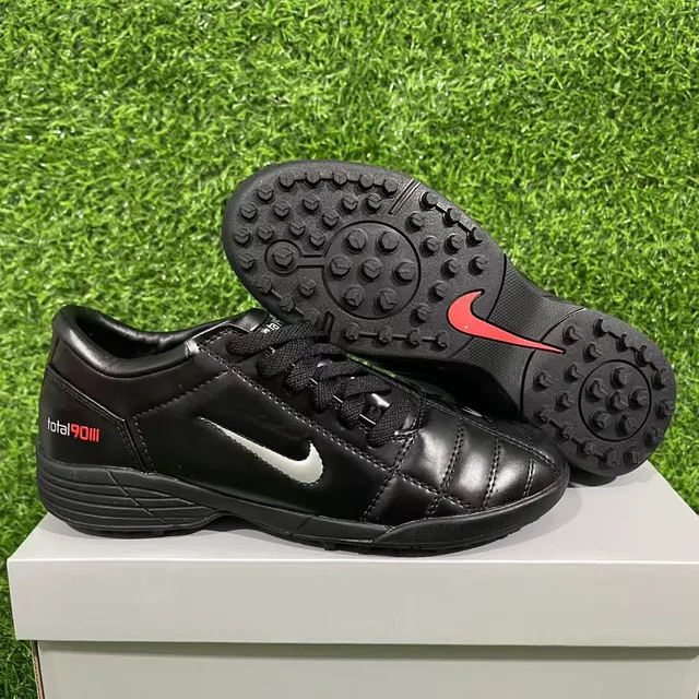 Nike Total 90 III Negro Plata Rojo Césped Zapatos de Fútbol 11