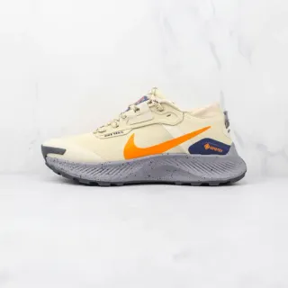 Tênis de corrida Nike Trail GORE-TEX Bege Laranja Cinza