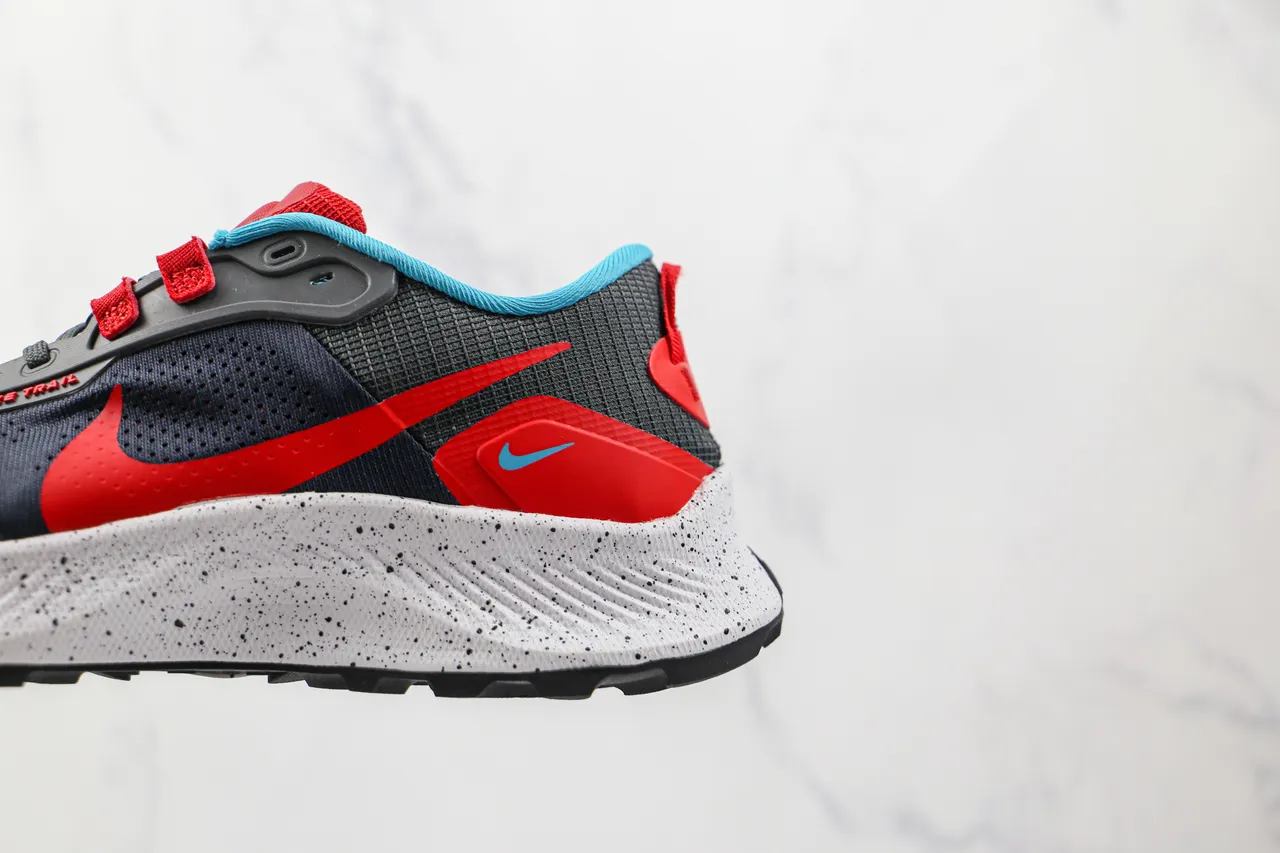 Nike Trail Gris Rojo Swoosh superposición motas blanco suela intermedia zapatillas de correr 7