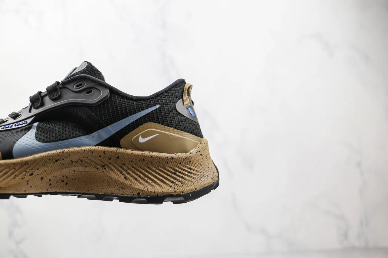 Nike chaussure de trail running noir bleu clair tan tacheté semelle intermédiaire chaussure de running 3