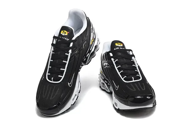 Nike Tuned Air Black and Cyan Lifestyle Sneakers 3