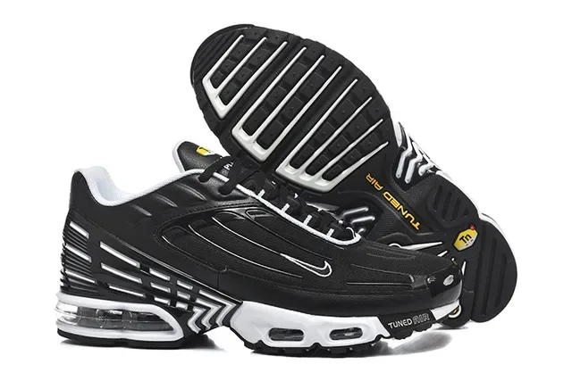 Nike Tuned Air Black and Cyan Lifestyle Sneakers 5