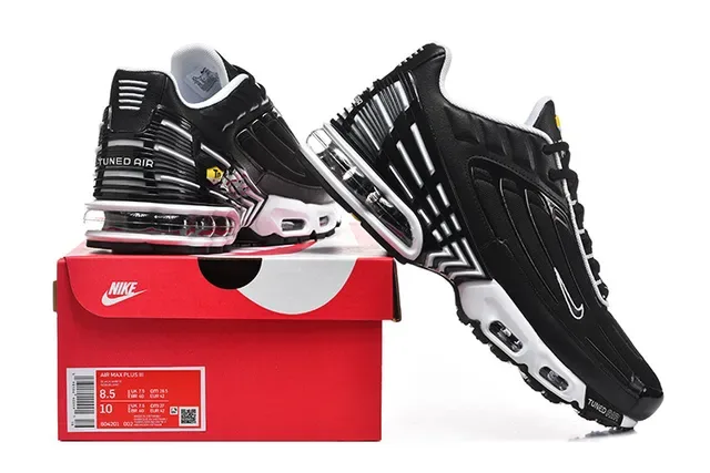 Nike Tuned Air Black and Cyan Lifestyle Sneakers 7