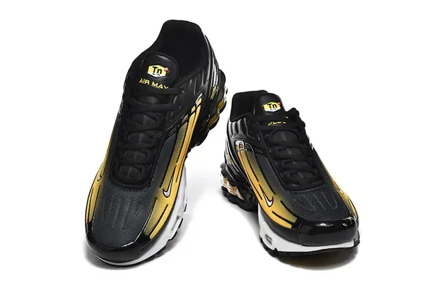 Nike Tuned Air Black and Cyan Lifestyle Sneakers 15