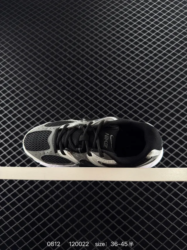 Nike V5 RNR Silver Black Retro Wave Cage Metallic Overlays Chunky Sneakers 6