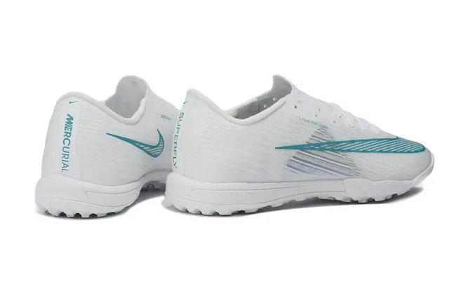 Nike Chaussures de football Turf Flyweave Knit Upper blanc et bleu Swoosh dégradé teal 5