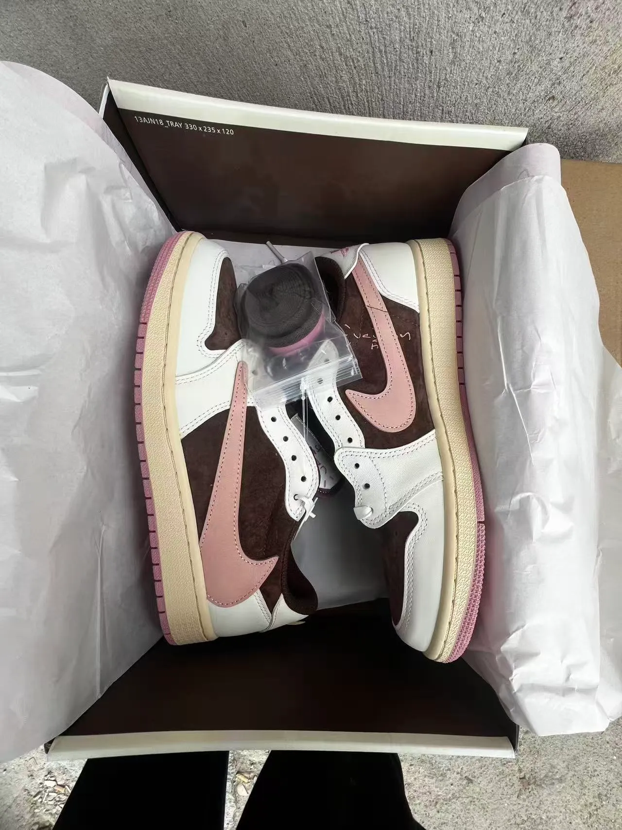 Nike White Brown Low-Top Silhouette Suede And Leather Paneling Lifestyle Sneakers 9