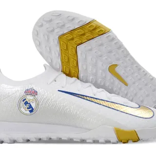 Nike 白金色针织鞋面不对称系带室内足球鞋