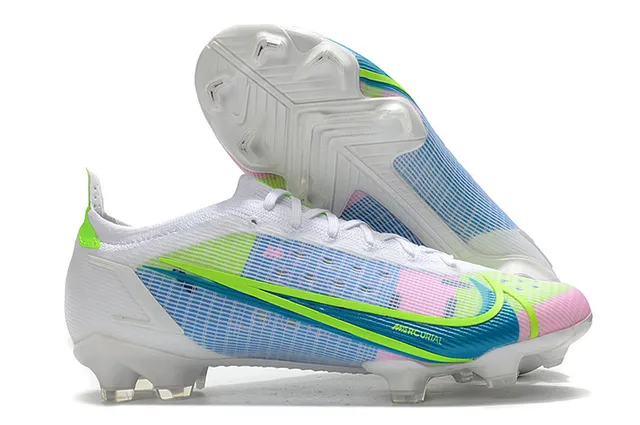 Nike أبيض ذهبي أعلى صناعي لمسات معدنية أحذية كرة القدم للأرض الصلبة 2
