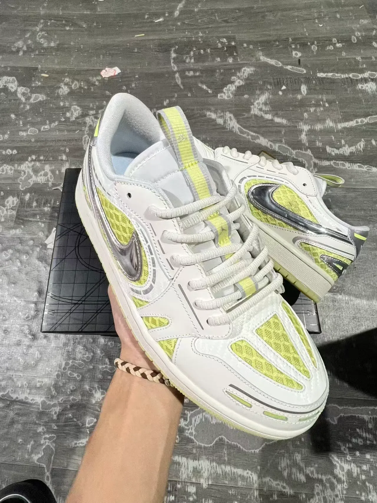 Nike White Green Low-Top Layered Synthetic-Mesh Upper Lifestyle Sneakers 2