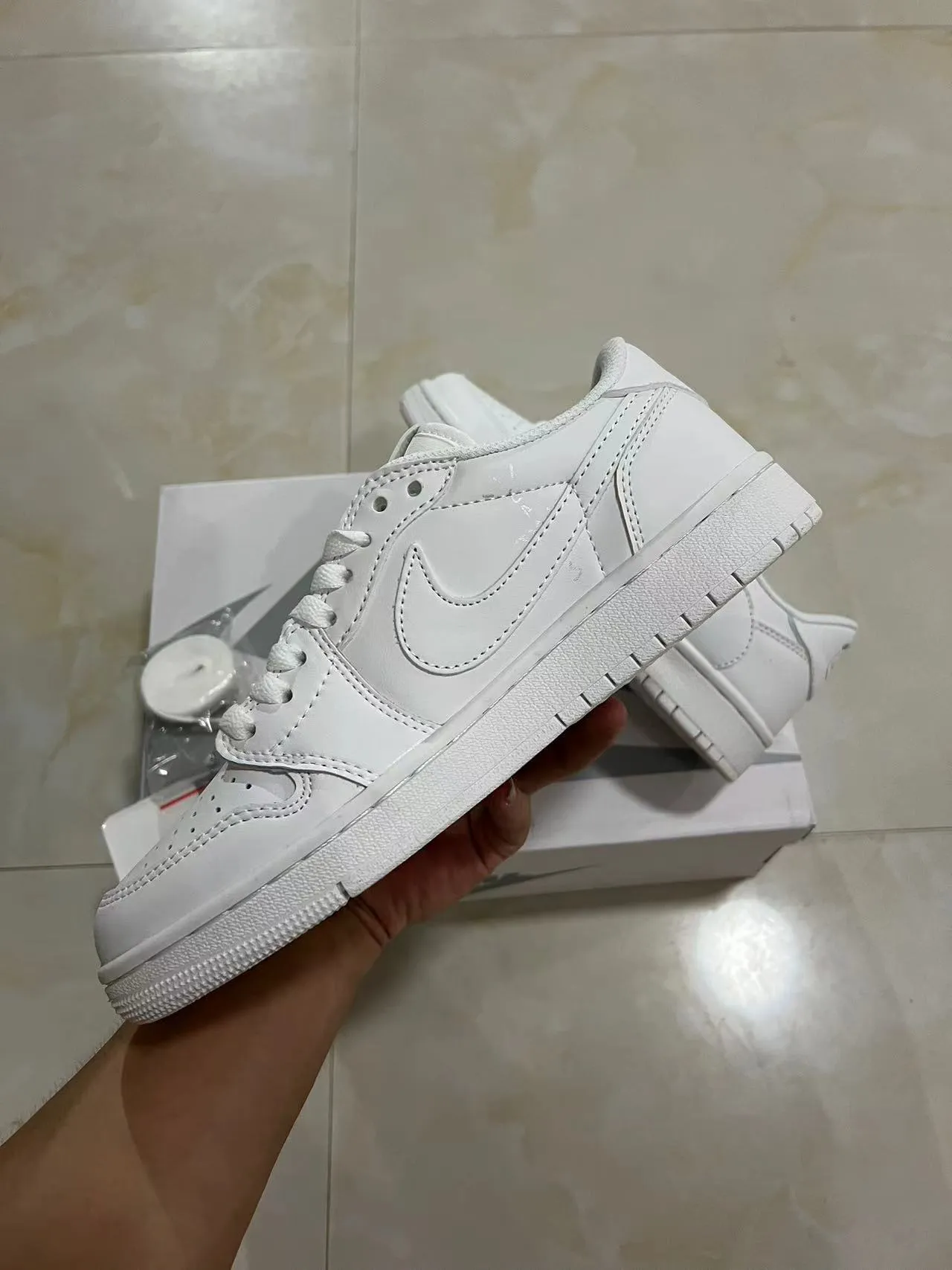 Nike White Leather Upper Stitched Overlay Construction Lifestyle Sneakers 5