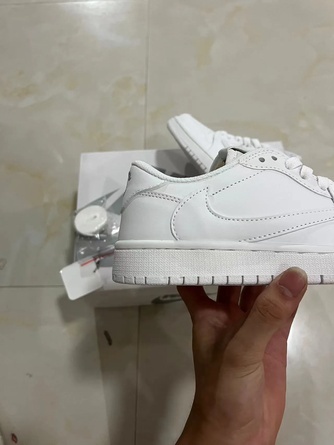 Nike White Leather Upper Stitched Overlay Construction Lifestyle Sneakers 7