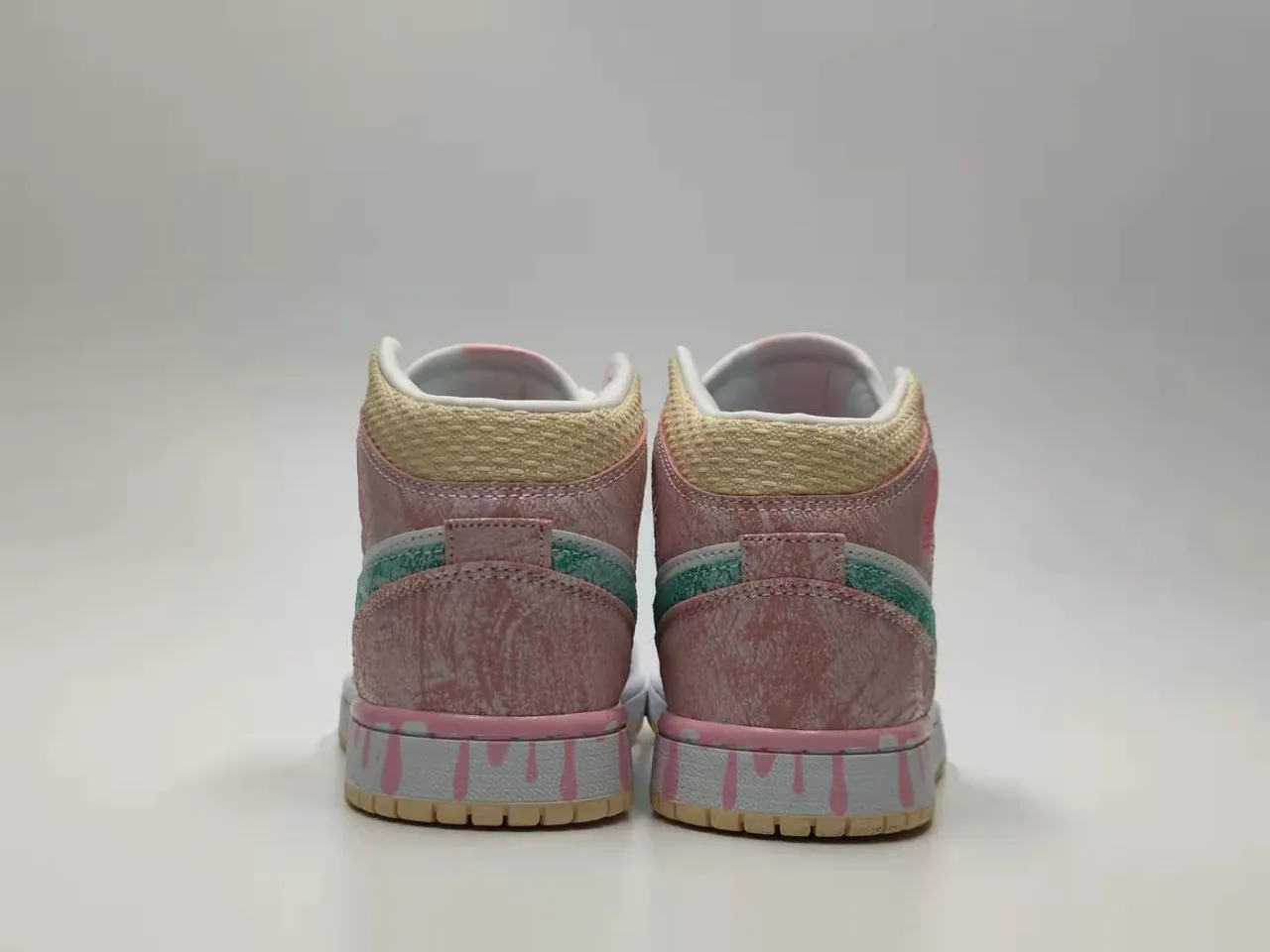 Nike White Multicolor High-Top Drip-Paint Detail Basketball Shoes 4