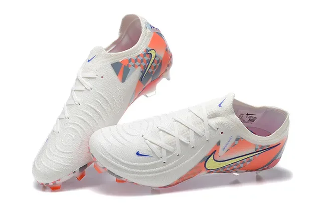 Nike Tênis de Futebol Branco Multicolor Upper de Malha Impressão Geométrica Firm-Ground 2