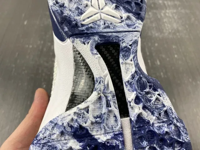 Nike Blanc Marine Haut Tricot Texturé Multicouche Cage Synthétique Chaussures de Basket 9