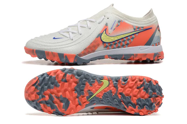 Nike Blanco Naranja Bajo Corte Parte Superior Sintética Patrón de Superposición Geométrica Zapatos de Fútbol Turf 9