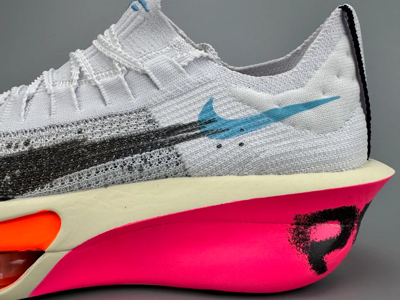Nike White Pink Knit Upper Air Zoom Forefoot Unit Running Shoes 3