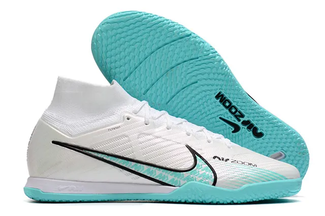 Nike chaussures de football indoor à col haut Flyknit en blanc et violet 7