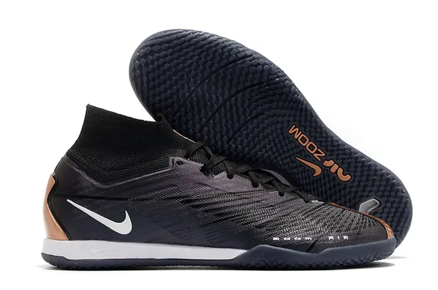 Nike chaussures de football indoor à col haut Flyknit en blanc et violet 9