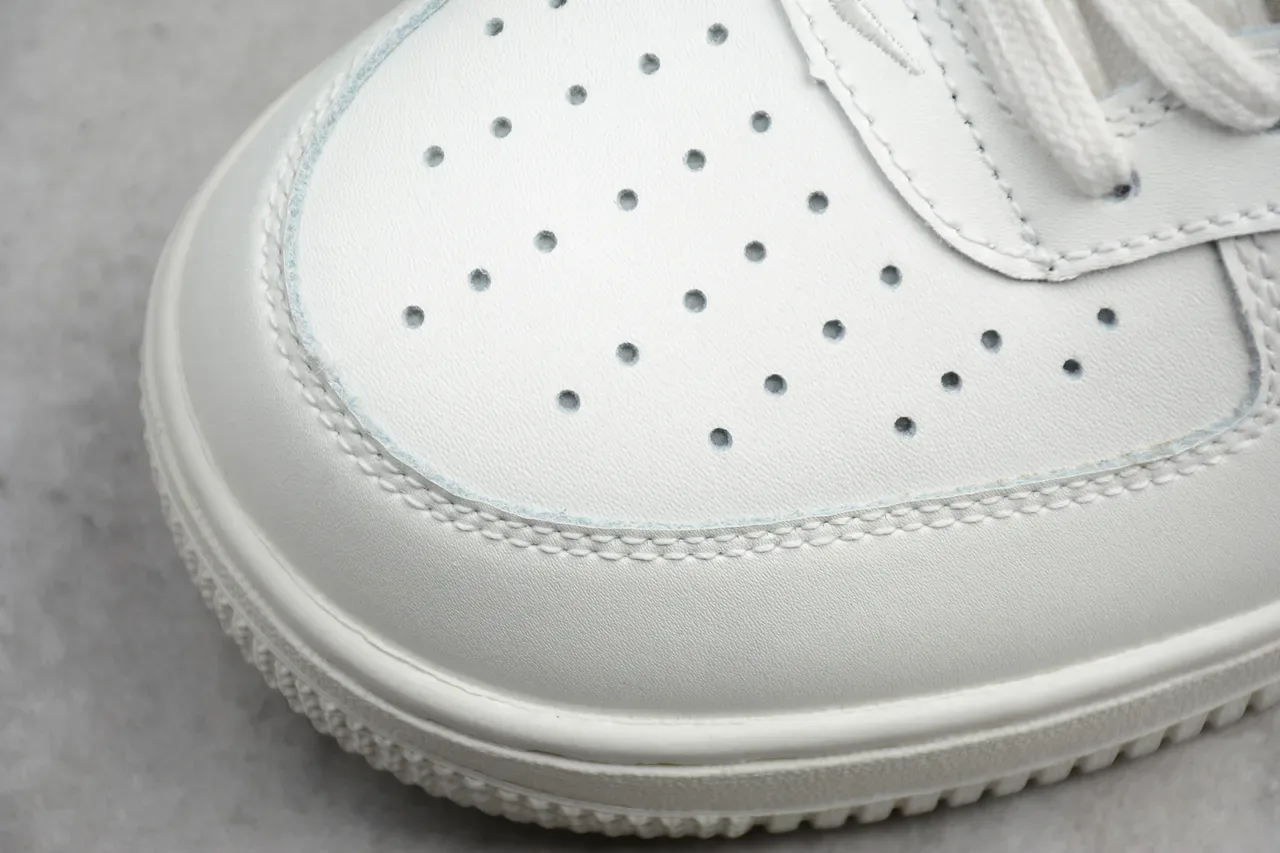 Nike White Red High-Top Ankle Strap Lifestyle Sneakers 11