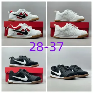 Nike White Red Low-Top Gum Sole Lifestyle Sneakers
