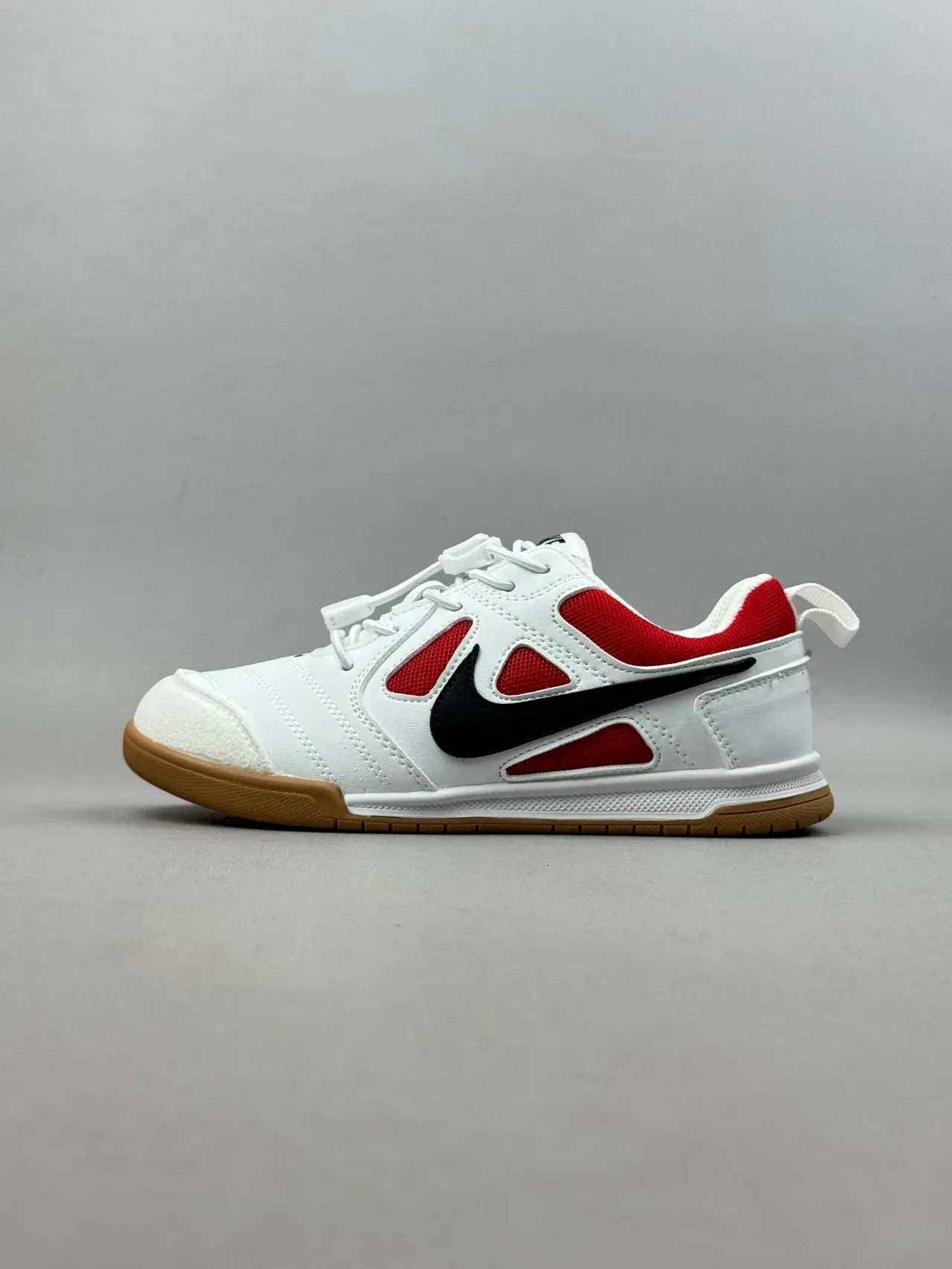 Nike White Red Low-Top Gum Sole Lifestyle Sneakers 24
