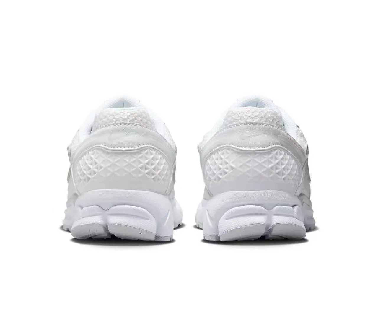 Nike White Silver Mesh Upper Metallic Overlays Lifestyle Sneakers 2