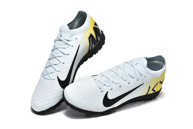 Nike chaussures de soccer indoor avec upper en tricot blanc et jaune, col bas 2