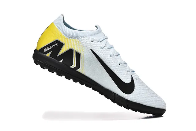 Nike chaussures de soccer indoor avec upper en tricot blanc et jaune, col bas 3