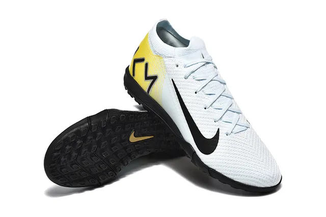 Nike chaussures de soccer indoor avec upper en tricot blanc et jaune, col bas 7