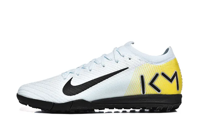 Nike chaussures de soccer indoor avec upper en tricot blanc et jaune, col bas 10