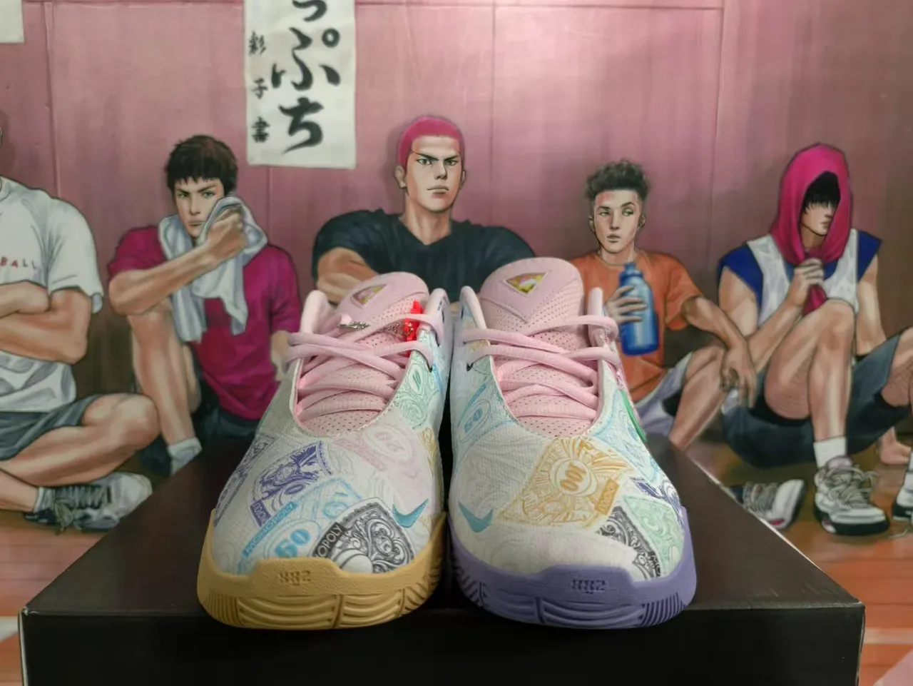 Nike x Monopoly Collaboration Lifestyle Sneakers 3