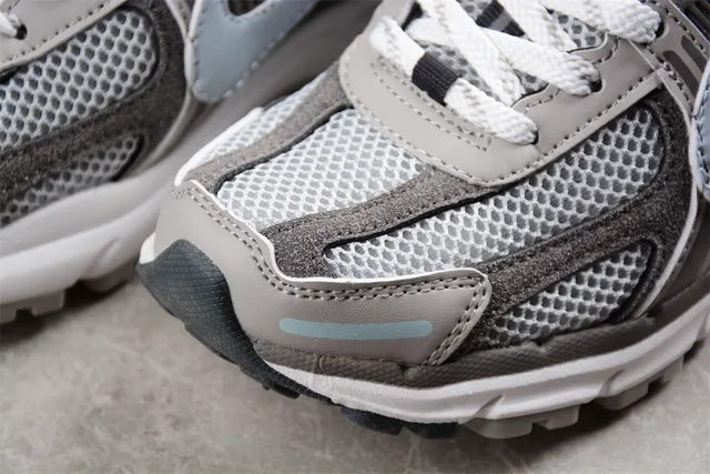 Nike Zoom 2K Gris Bleu Mailles et Synthétique Upper Cage Accent Léger Swoosh Chaussures de course 8
