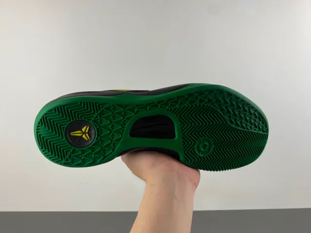 Nike Zoom Kobe VIII Black Yellow Green Basketball Shoes 9