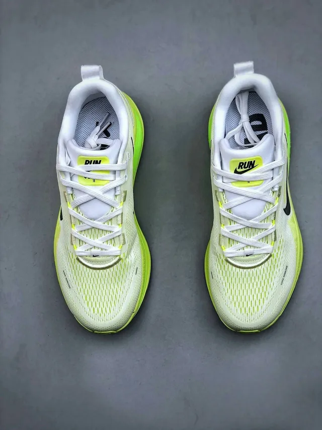 Nike ZoomX Invincible Run White Green Engineered Mesh Upper Full-Length Midsole Running Shoes 7