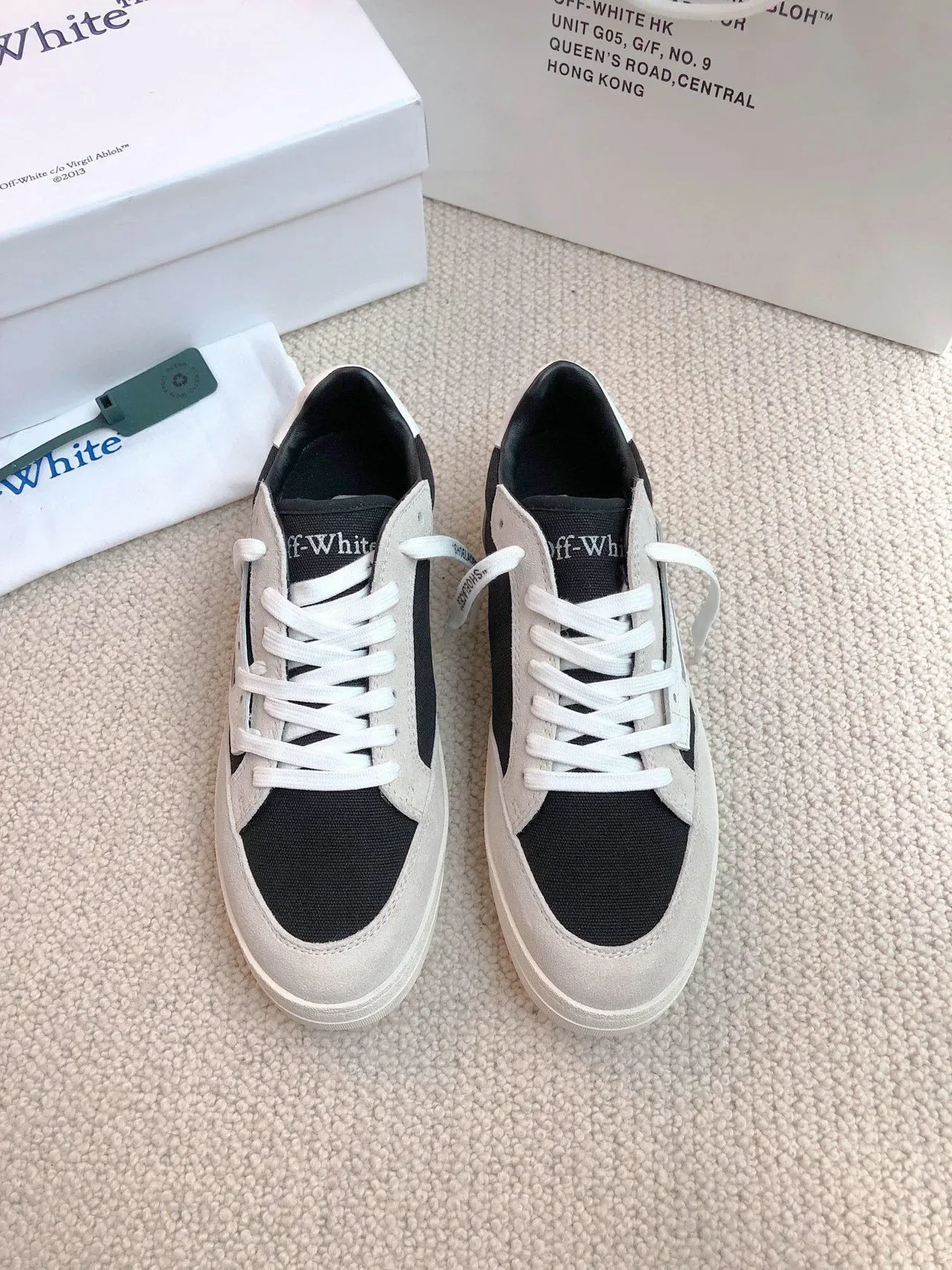 Off-White Noir Beige Baskets Lifestyle Basses Hybrides en Textile-Suede 4