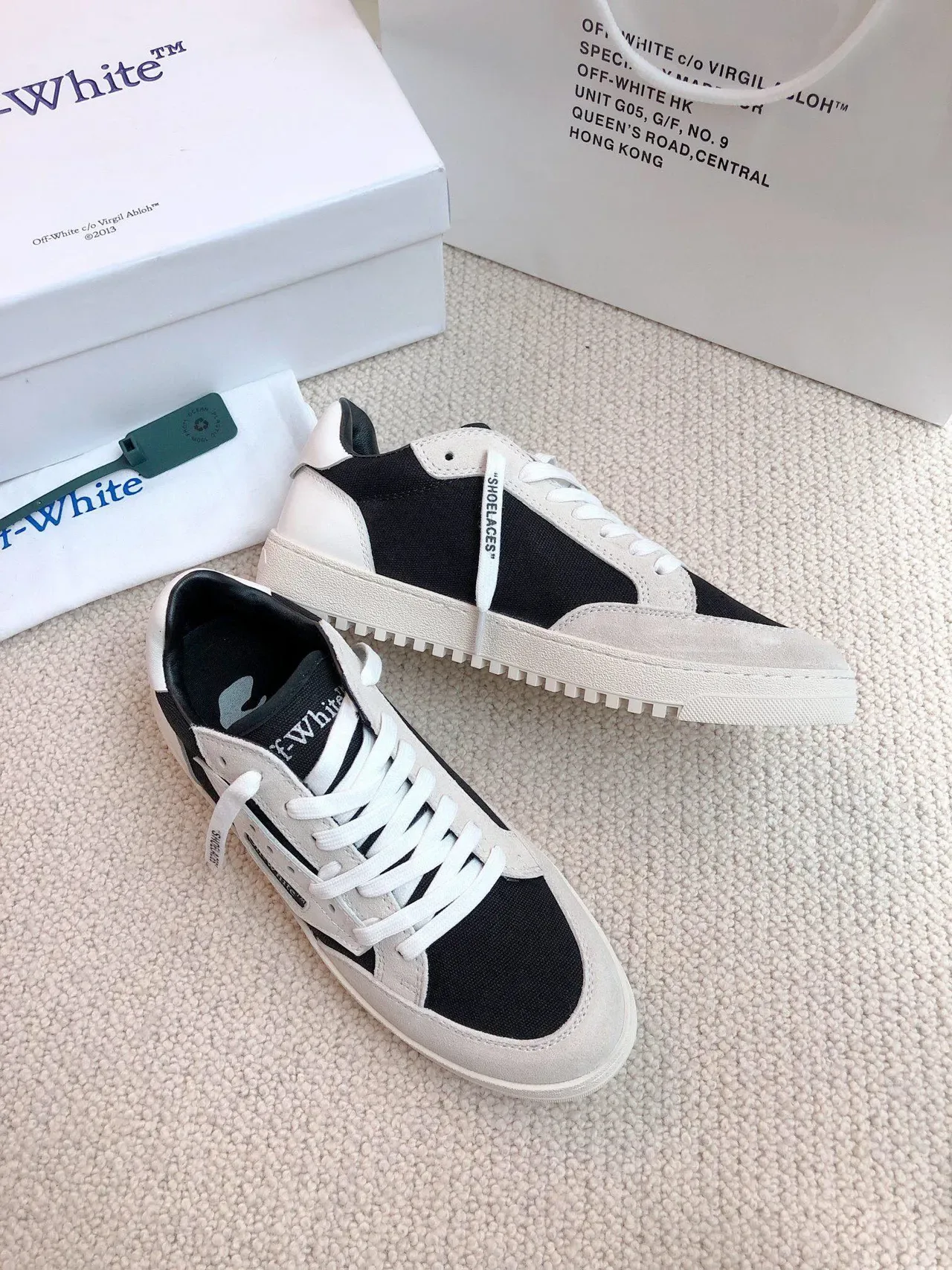 Off-White Noir Beige Baskets Lifestyle Basses Hybrides en Textile-Suede 5