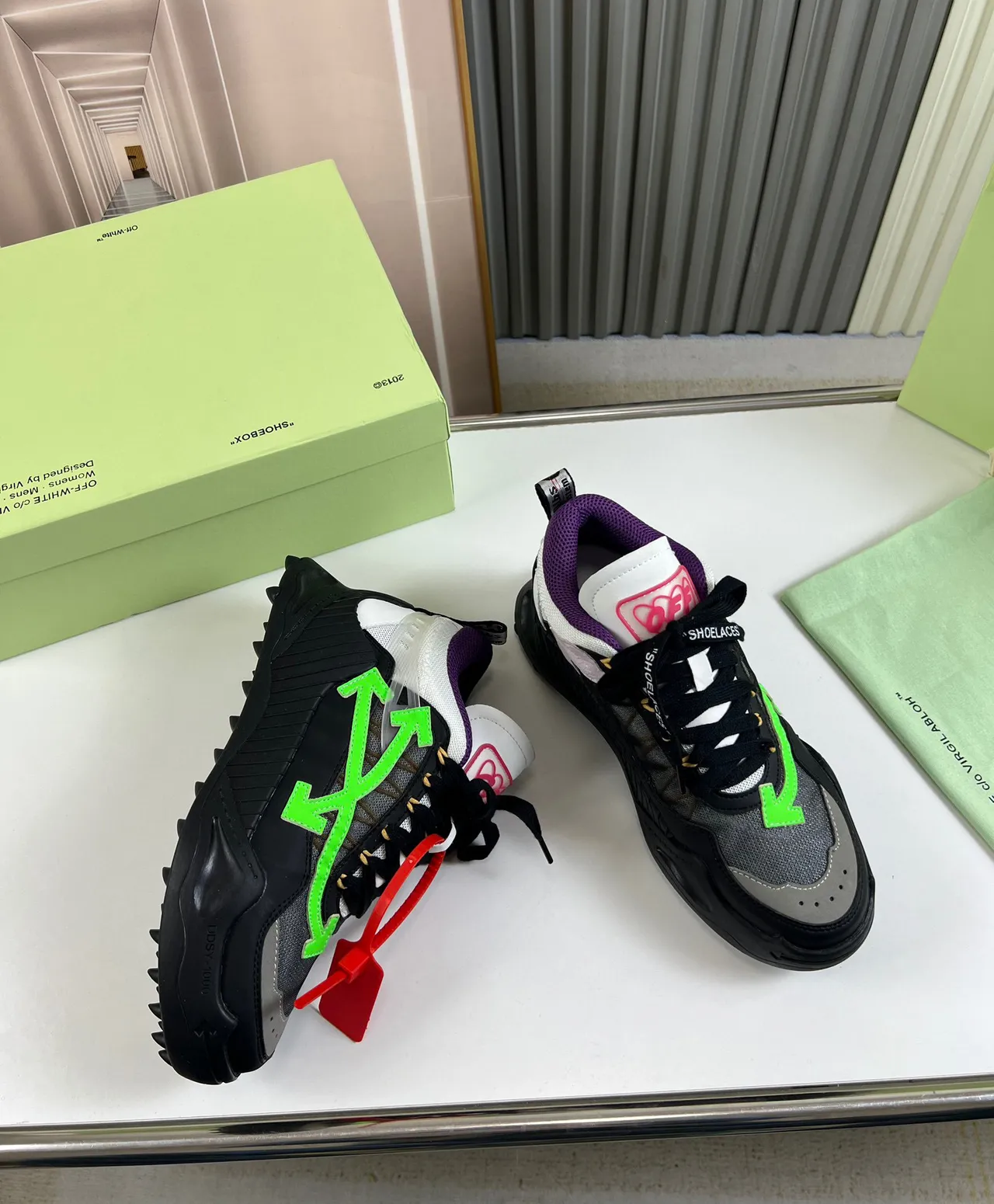 Off-White Noir Vert Semelle Industrielle Flèche Motif Sneakers Chunky 5