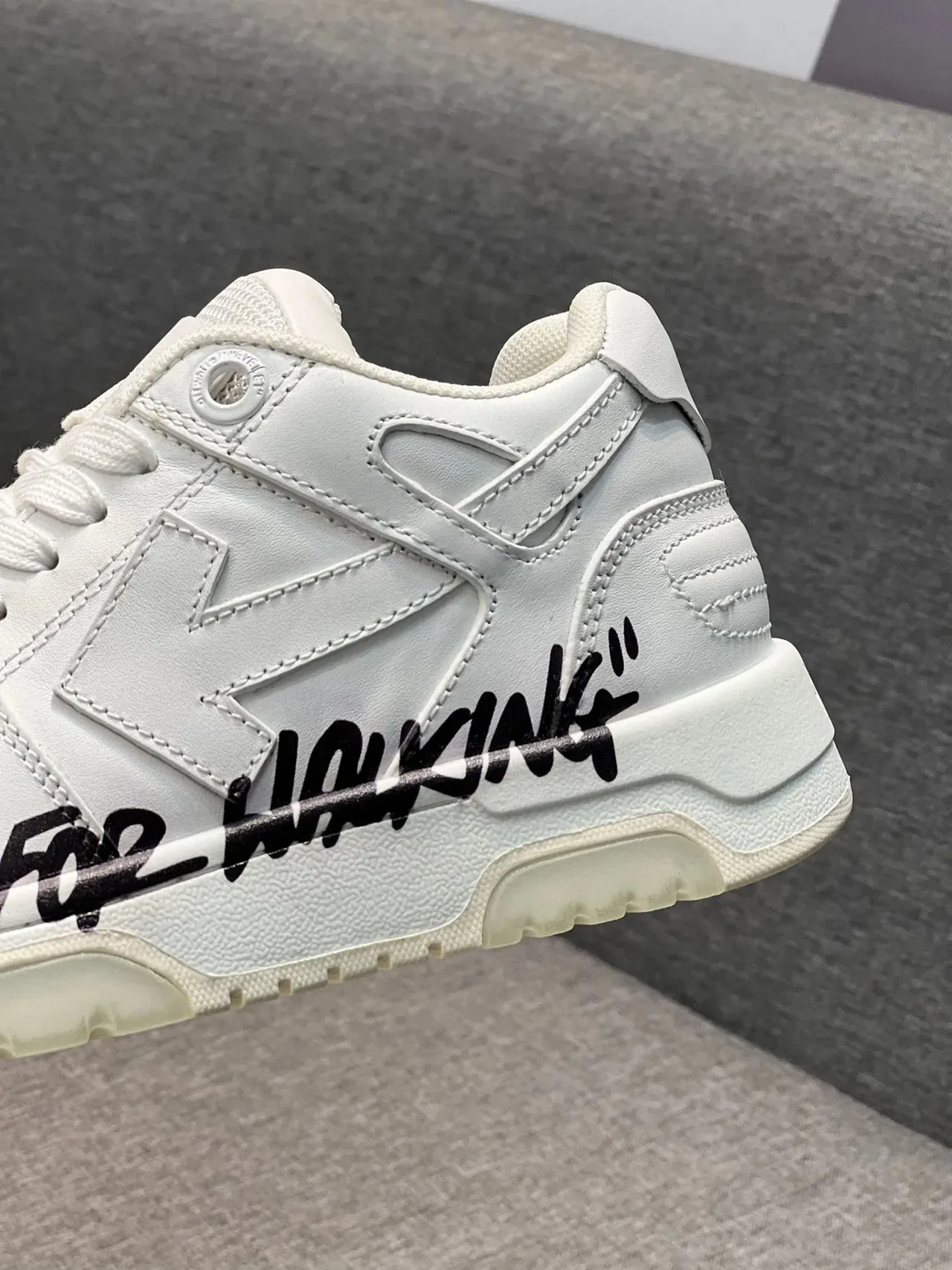 Off-White For Walking حذاء رياضي أسلوب حياة أبيض تصميم صناعي 9