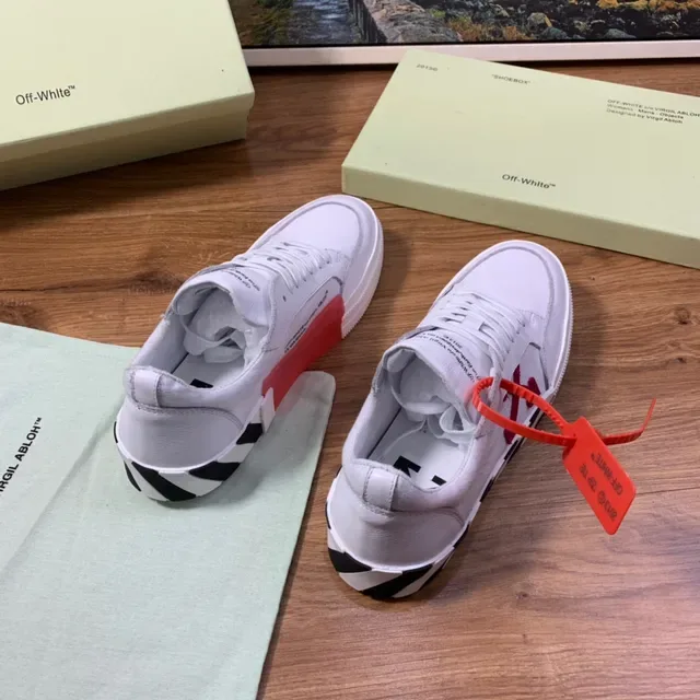 Off-White Red Leather And Canvas Upper Diagonal Arrow Logo Lifestyle Sneakers 5