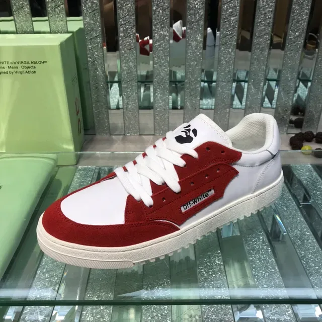 Off-White Sneakers Lifestyle Rouges Low-Top en suède et cuir à panneaux 3