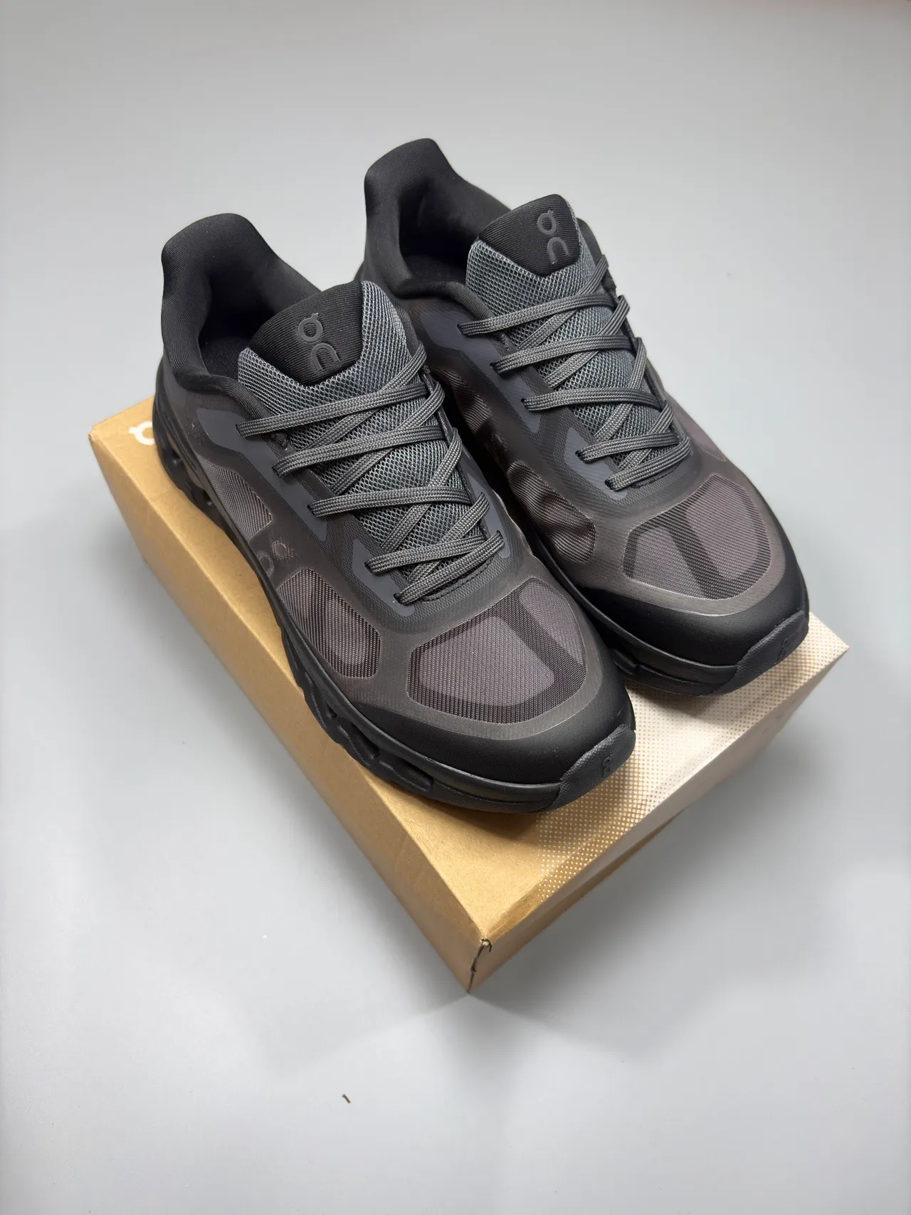 On Black Open-Cell CloudTec Phase Midsole Engineered Mesh Upper Running Shoes 9
