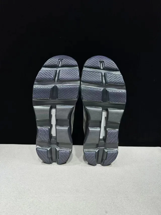 On Cloudmonster Gray Black Running Shoes 6