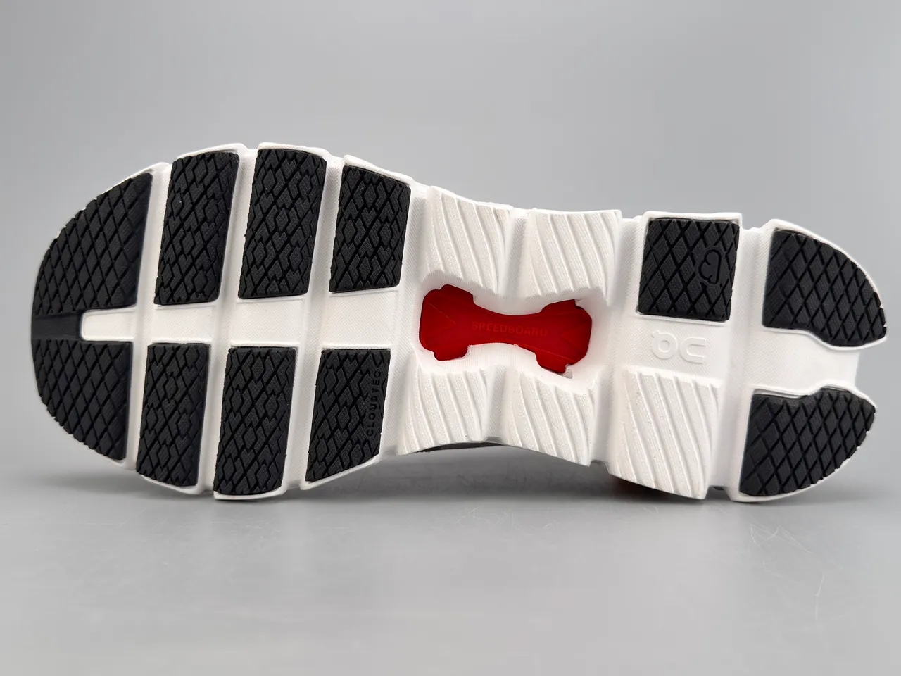 On Gray Red Engineered Knit Upper Open-Cell CloudTec Midsole Running Shoes 8