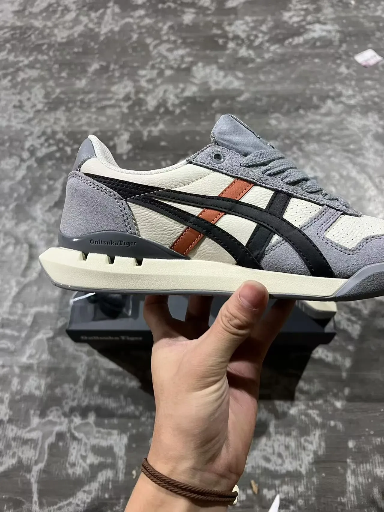 Onitsuka Tiger Gray Black Vintage-Inspired Layered Leather-Suede Upper Lifestyle Sneakers 7