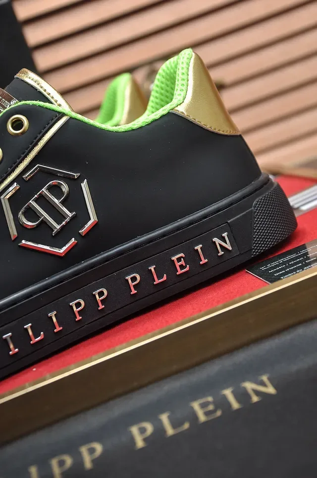 Philipp Plein sneakers lifestyle de couro preto e verde neon 9