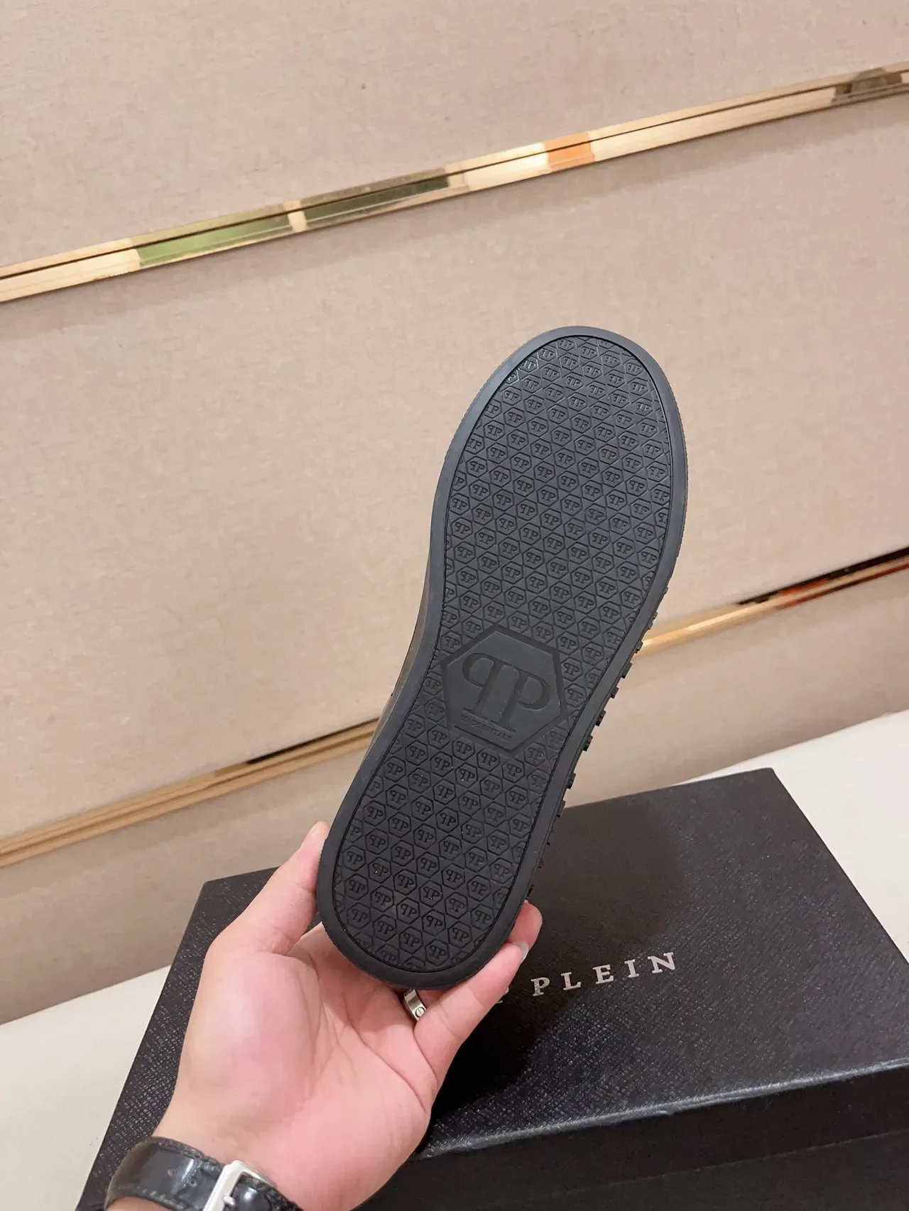 Philipp Plein Preto Azul brilhante como patentado com textura de crocodilo embossado sneakers lifestyle 9